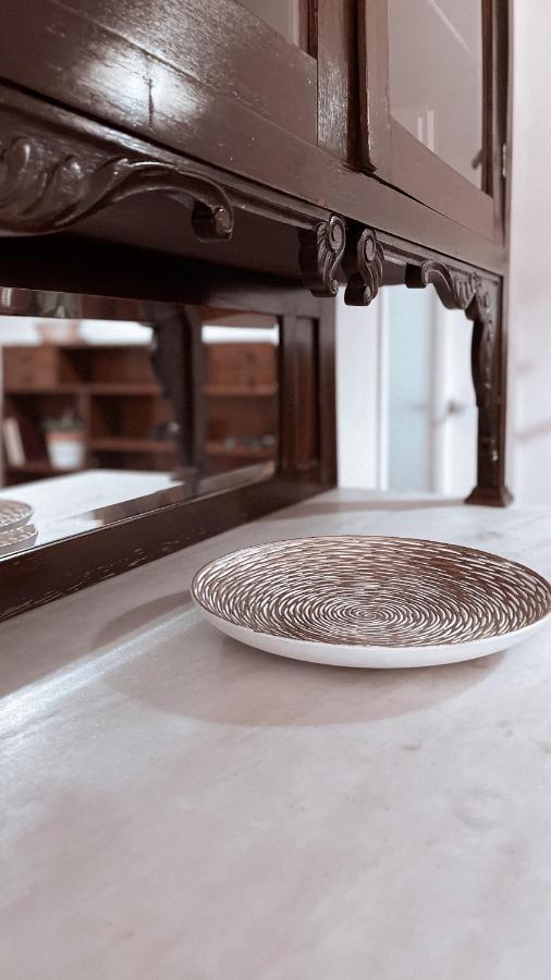 Vintage 2-Bedroom Apt In The Heart Of The City Athens Luaran gambar
