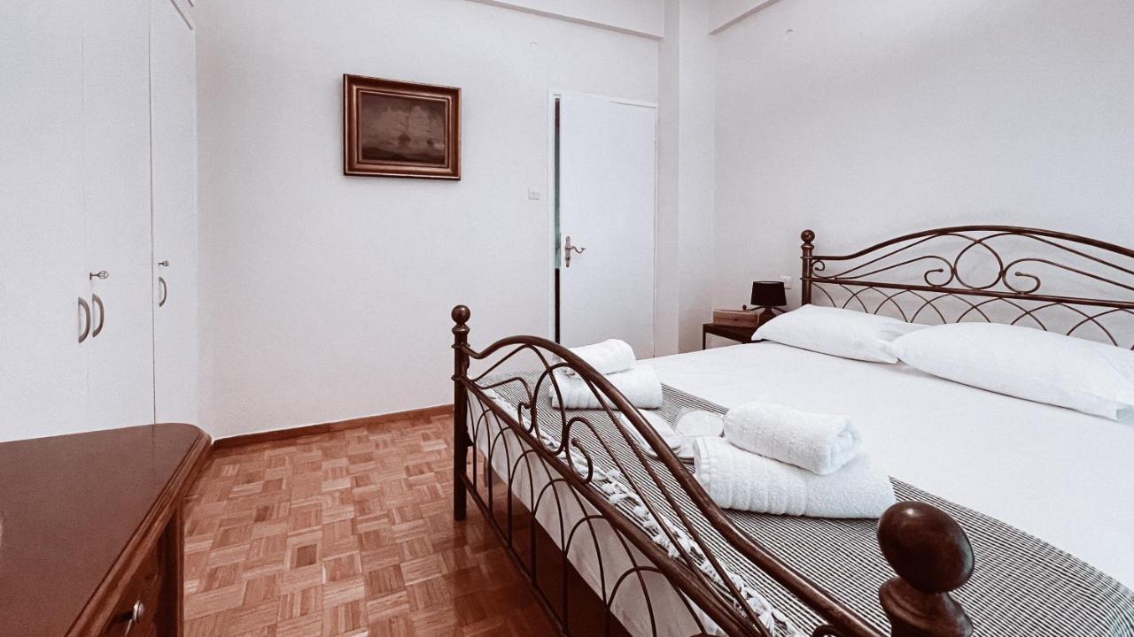 Vintage 2-Bedroom Apt In The Heart Of The City Athens Luaran gambar